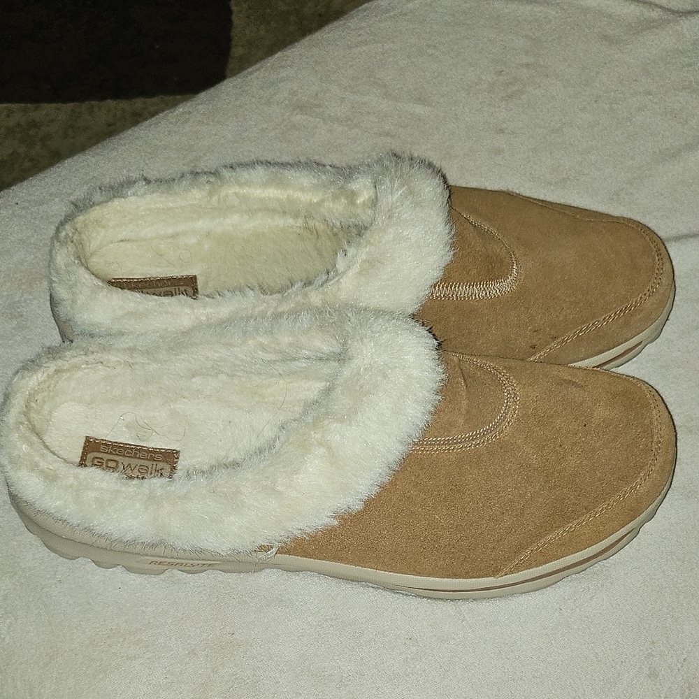 Skechers Tan Faux Fur Lined Slip-On Shoes